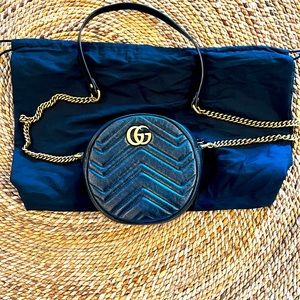 Gucci Marmont mini round